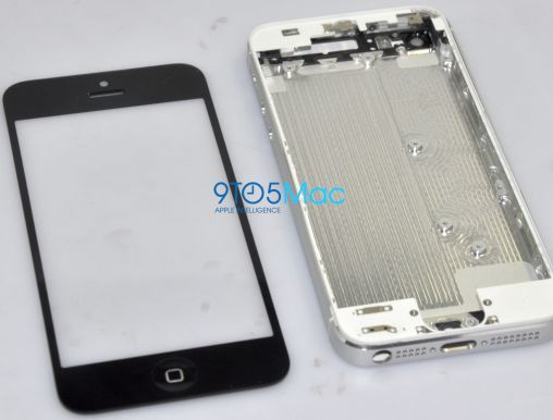 iPhone 5 Photo - Chassis and Screen