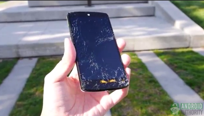 Nexus 5 receives cobweb mania in face drop