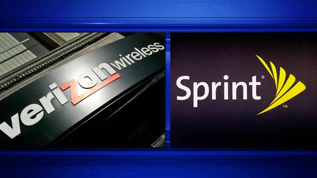 Verizon Wireless and Sprint issuing refunds