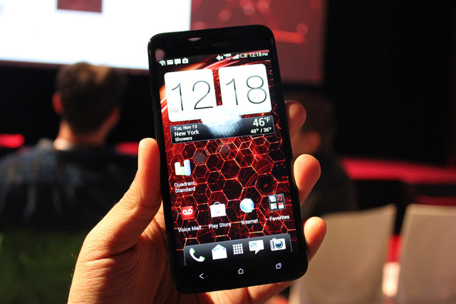 HTC Droid DNA Review