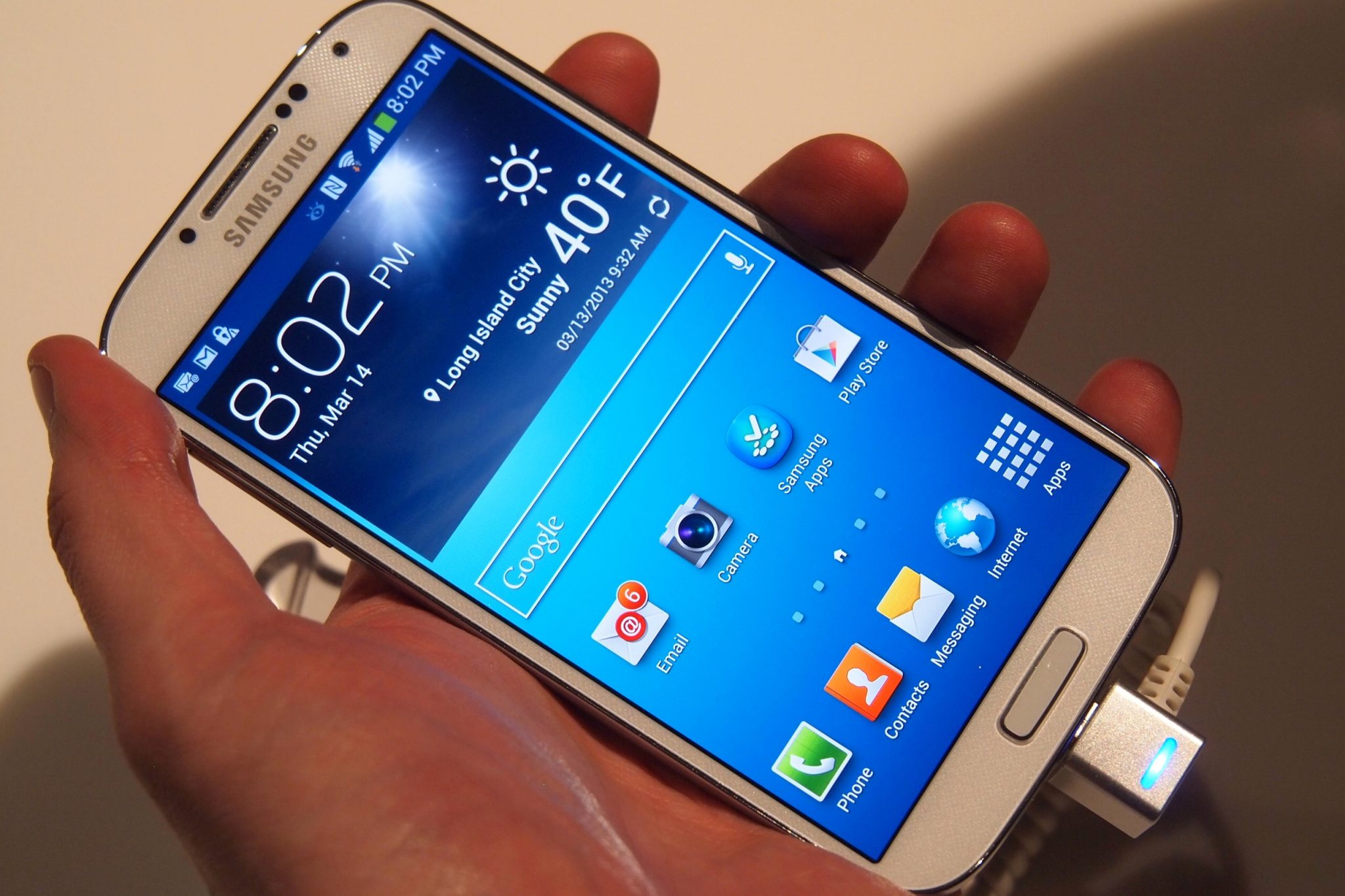 Samsung Galaxy S5 Hardware Costs $50 More Than iPhone 5S