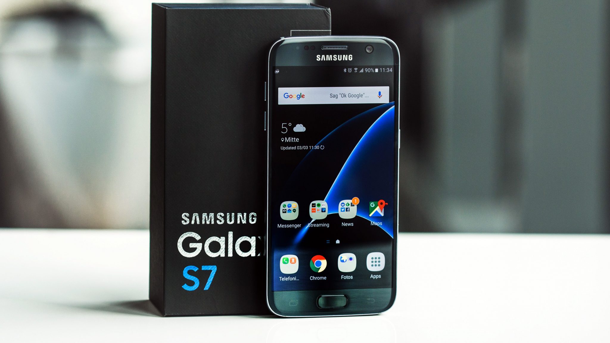 Best Buy is offering pretty sweet deals on the Galaxy S7 and the S7 Edge