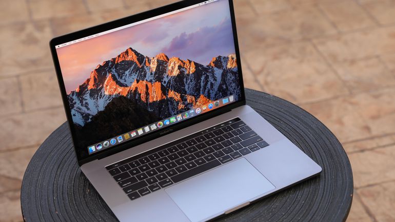 Apple MacBook (2017) Review