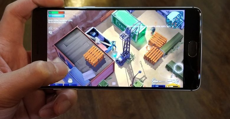 Apple is cutting iPhone X production in half, report says