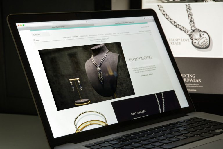 Impact of Technology on the Jewelry Industry Tapscape