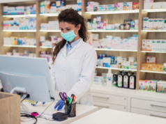 3 Reasons Why You Should Wear a Mask, According to Experts