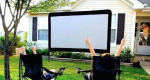 The Top 5 Outdoor Projectors for Party Equipment 2021