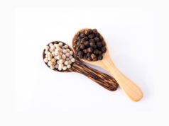 Black Pepper vs. White Pepper: What’s the Difference and Which is Right for You?