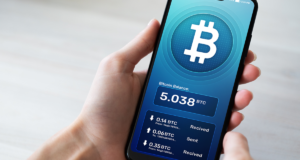 How to Invest in Cryptocurrency With a Mobile Phone