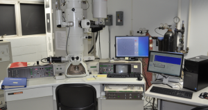 What Is the Distinction Between a Light and an Electron Microscope?