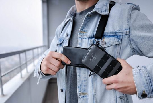 5 Important Types of Cases and Holsters for Superior Protection of Your Gadgets