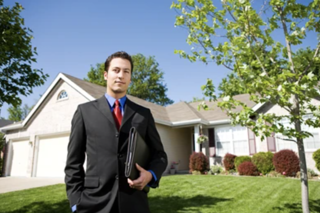 Should You Become a Real Estate Agent?