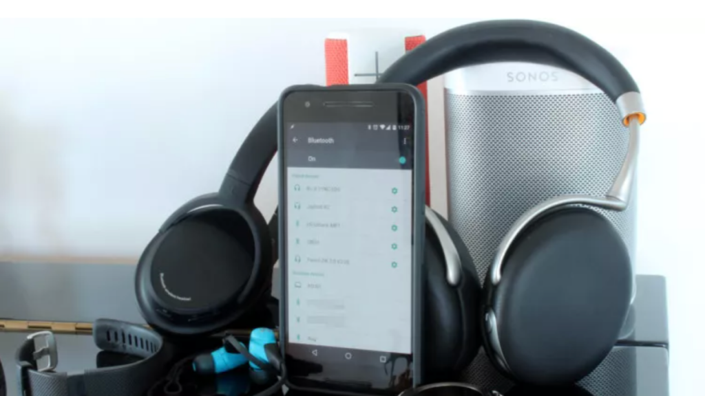 Bluetooth Speakers vs Headphones