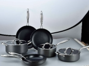 Hard-anodized or Non-stick Cookware: How to Choose the Right One? Hard-anodized or Non-stick Cookware: How to Choose the Right One?