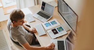 Top 5 Attributes to Look For in an Amazon Developer