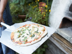 Easy Tips for Cleaning an Outdoor Pizza Oven