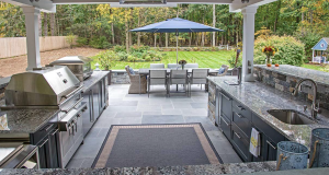 An Outdoor Kitchen's Must-Haves