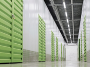 Types of gates used in warehouse halls
