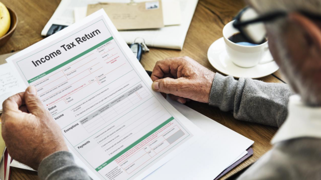 A Step-by-Step Guide on How to Claim Your Tax Return