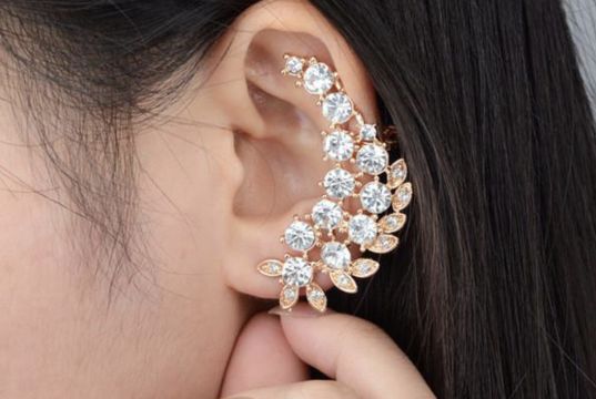 Elegant Simplicity: Versatility and Durability of Flat Back Earrings