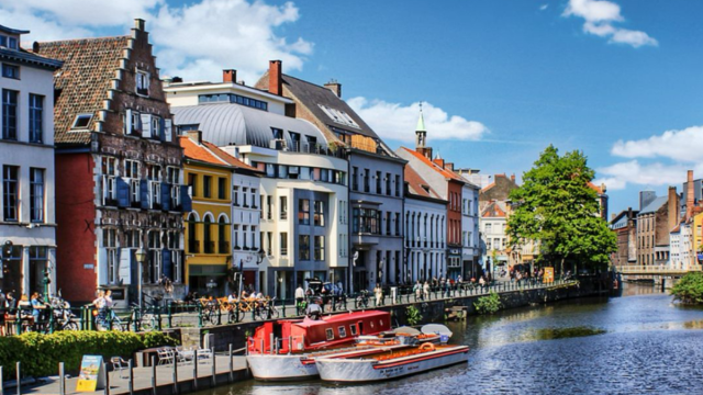 11 Travel Problems You Can Solve Instantly with an eSIM in Europe