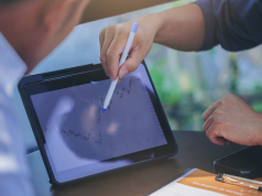 Best AI Note-Takers in 2025 Taking Concise Meeting Notes Without Lifting a Finger