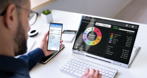Five Financial Management Apps to Download Now