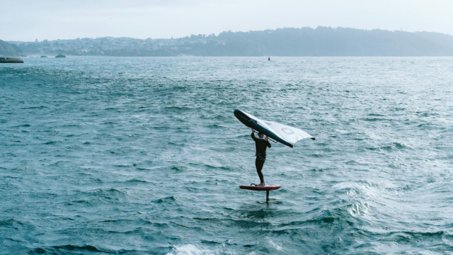 Wingfoil – the new wave in water sports why start and how to choose your gear