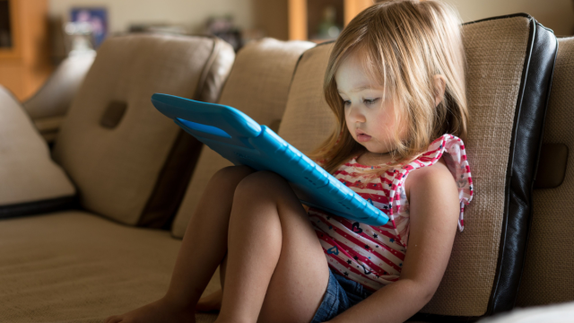 5 Parenting Tips to Mindfully Use Tech at Home 5 Parenting Tips to Mindfully Use Tech at Home