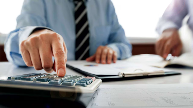 Evaluating Your Current Financial Situation Evaluating Your Current Financial Situation