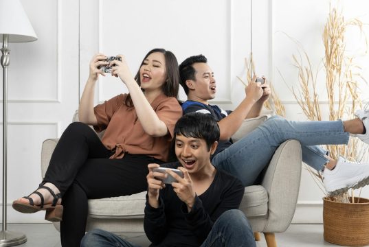 Image 1 of How Smartphones Changed the Way We Consume Entertainment