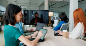 Image 1 of How Employee Monitoring Software Helps Manage Hybrid Teams