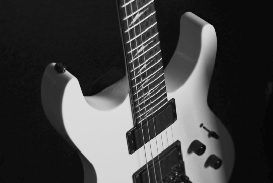 Electric guitar