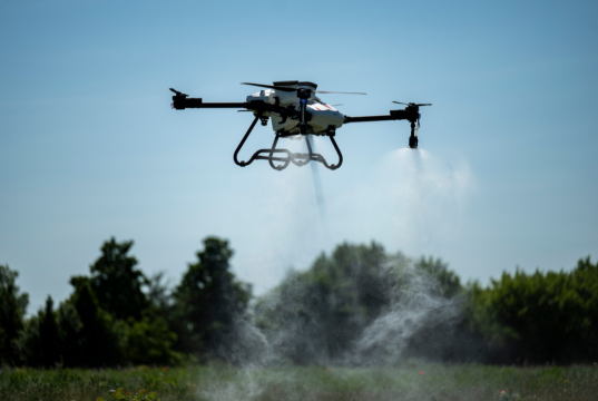 Image 1 of How agro drones reduce water usage in spraying?