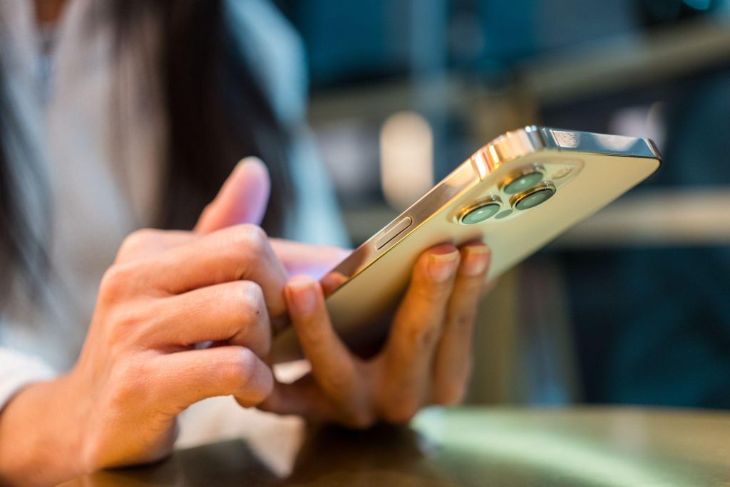 Image 1 of Why Real-Time Data Is Essential in Mobile Apps