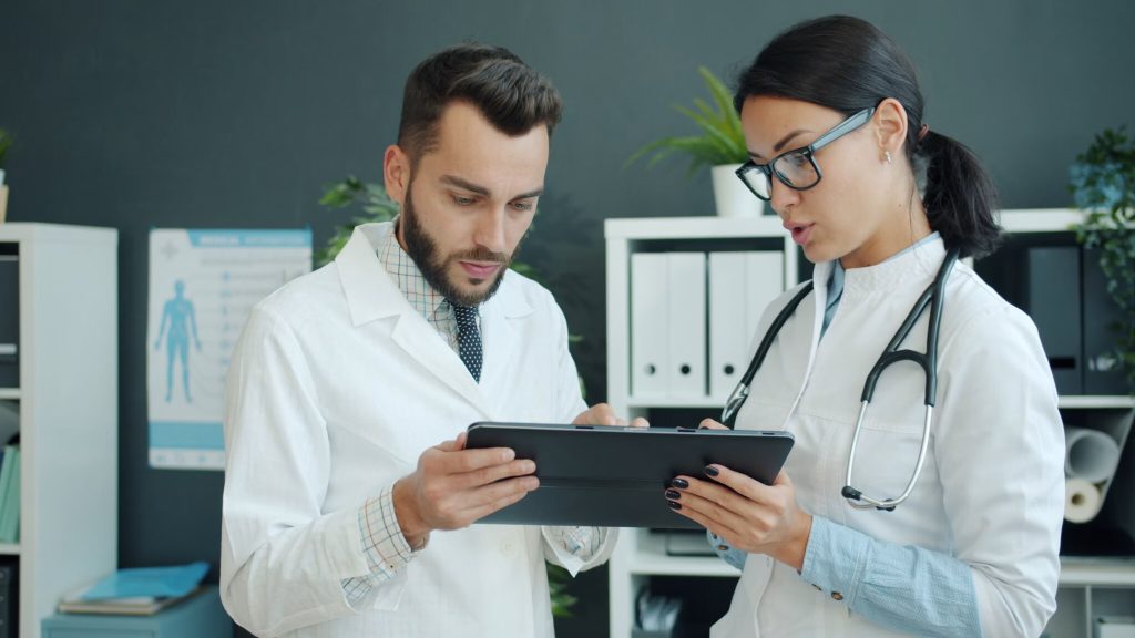 How Apps and Software Streamline Medical Workflows