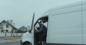 Why Large Organizations Are Rethinking the Last Mile of Internal Delivery