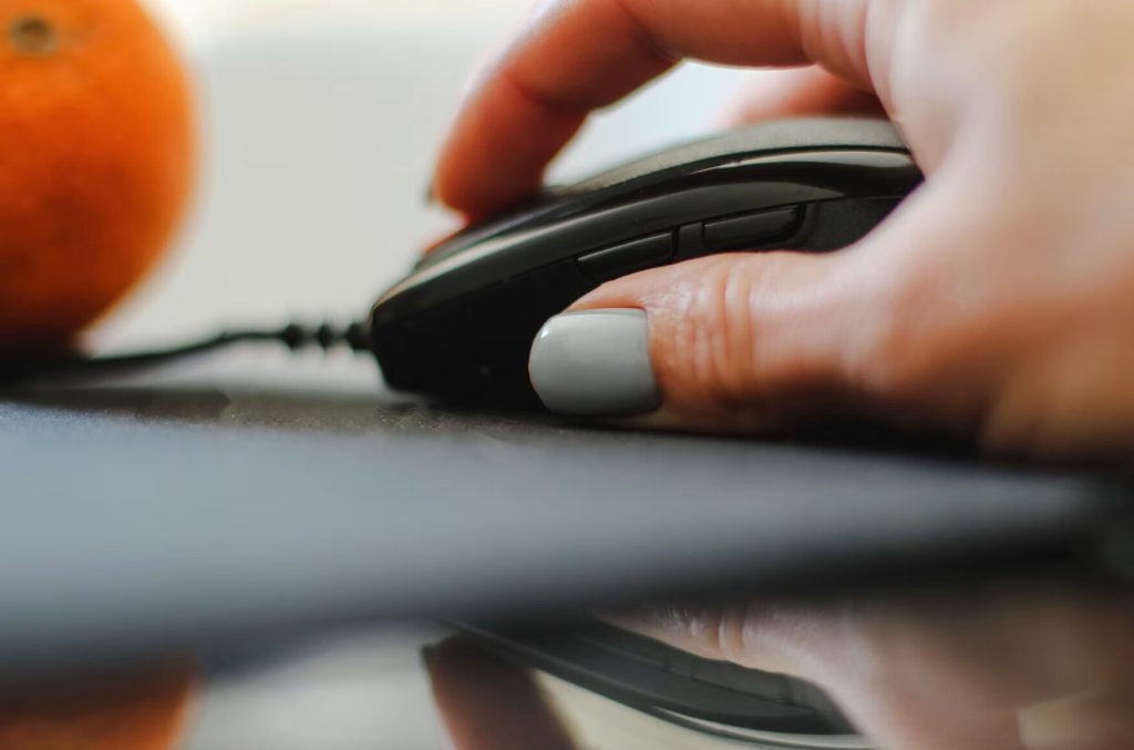 RollerMouse Red Review: An Ergonomic Mouse Built to Skip the Side Reach